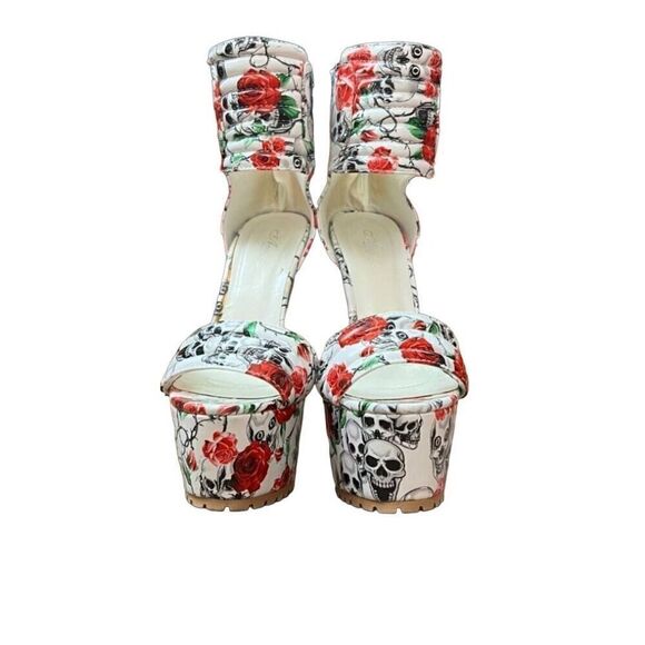 Ami Clubwear Skulls and Roses Platform Heels - Picture 4 of 8